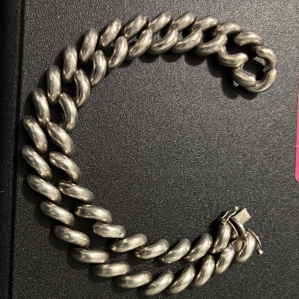 Elegant Silver Chain Bracelet